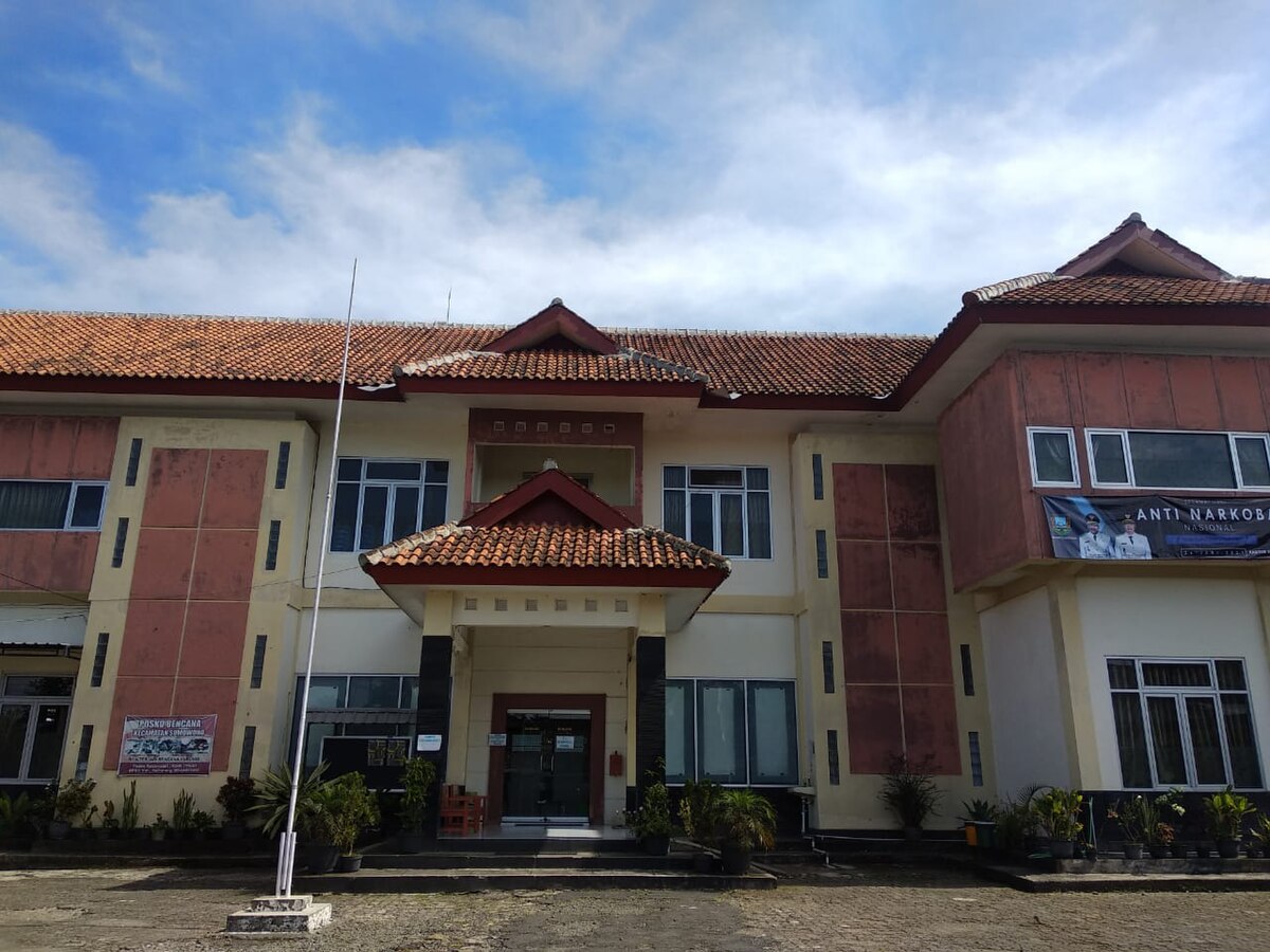SUMOWONO
